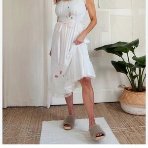 White Sleeveless Asymmetrical Sundress